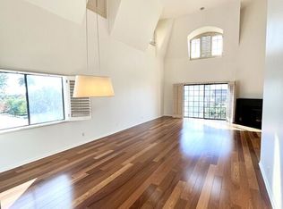 1936 Pelham Ave UNIT 302, Los Angeles, CA 90025
