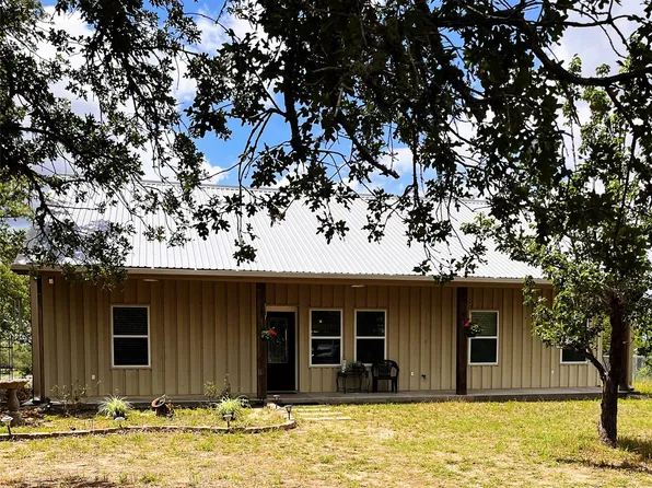 3873 Fm 1624, Lincoln, TX 78948