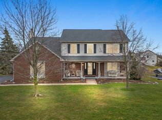 2087 E Chestnut Cir, Lake Orion, MI 48360