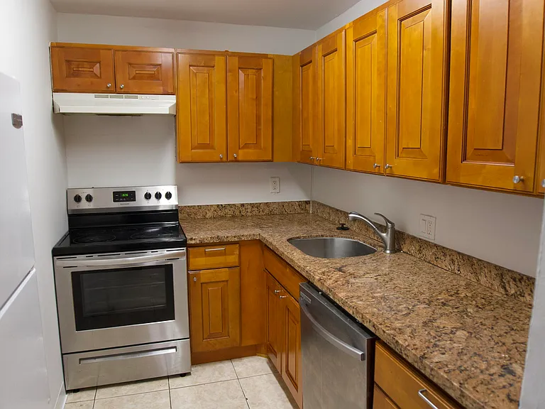 2840 NE 14th St #212-A — Photo 5