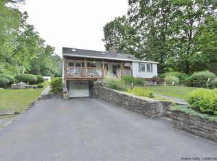 208 Salem St, Port Ewen, NY 12466