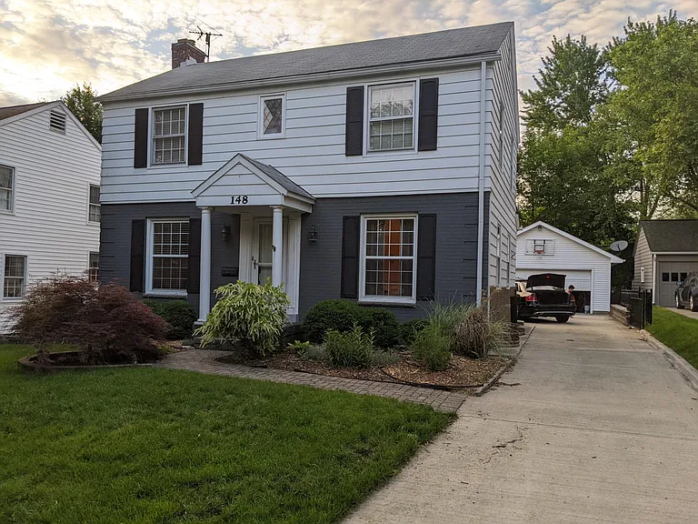 148 Richards Rd — Photo 1
