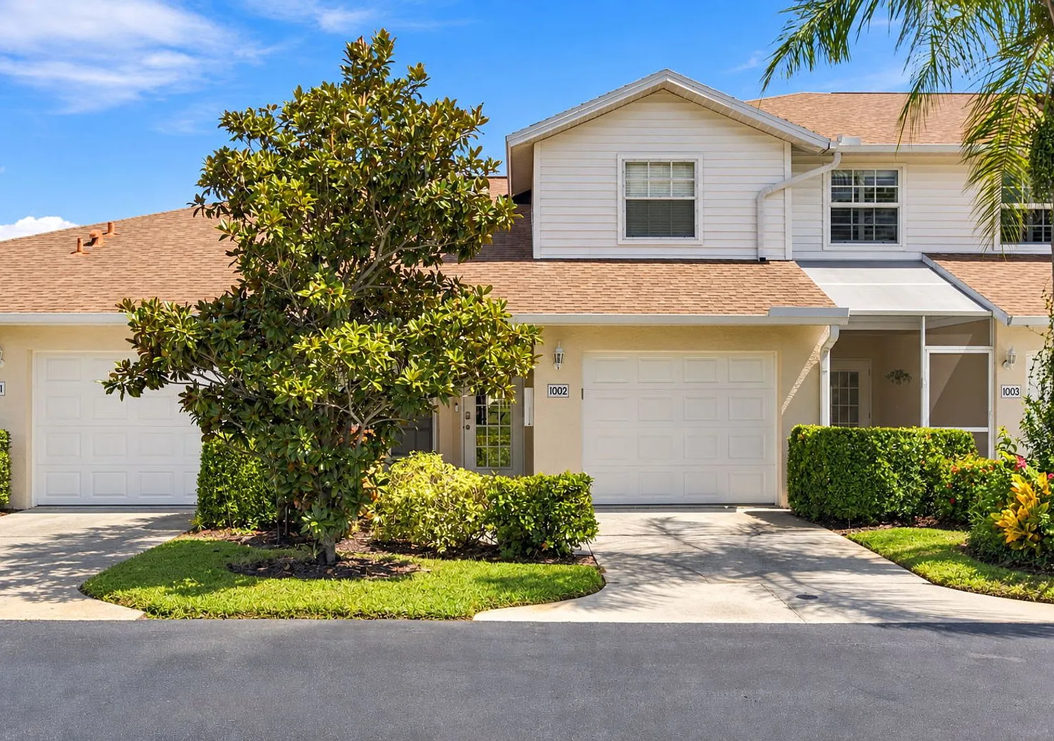 ** Briarwood ** 3 Bed / 2.5 Bath - Garage - Central Naples - Turnkey - Seasonal Or Short Term — Photo 1
