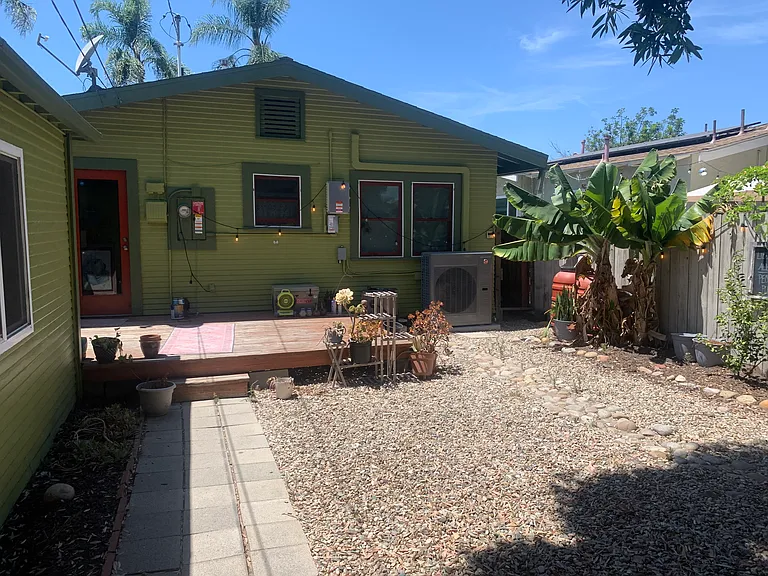 4219 Marlborough Ave — Photo 4