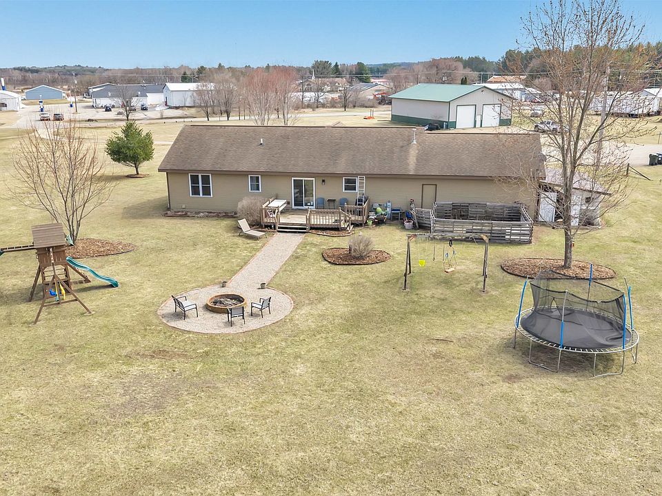 1st image of 801 Simon St
