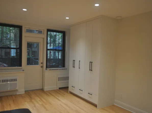 212 East 77th Street 1A image 10 of 11
