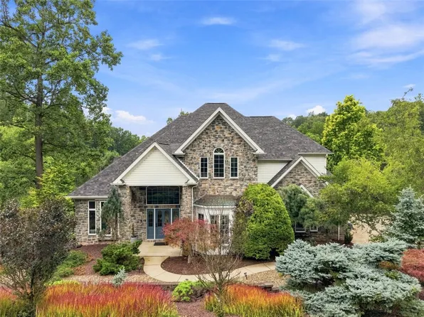 4305 Michel Ct, Murrysville, PA 15668