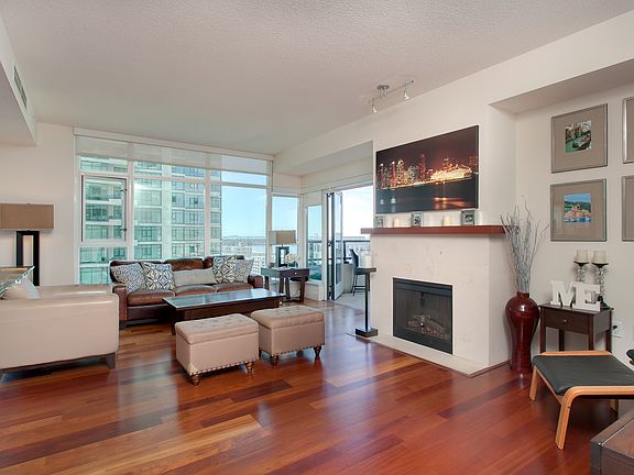 3rd image of 1205 Pacific Hwy #1806