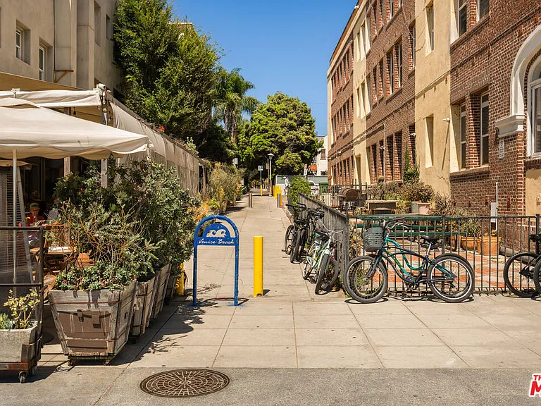 27 Paloma Ave — Photo 48