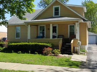 1018 W New York St, Aurora, IL 60506