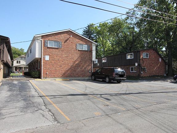 3rd image of 105 W Northwood Ave APT C