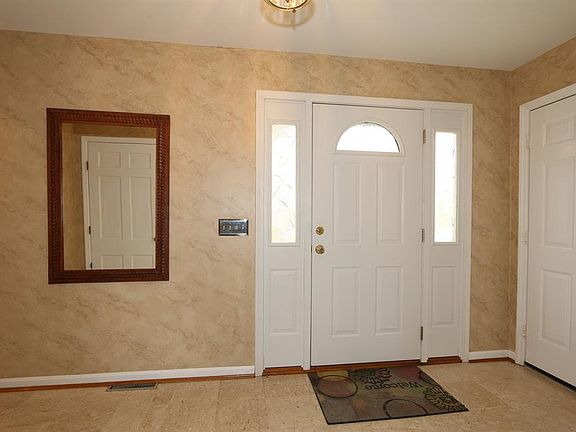 4th image of 10586 Adventure Ln