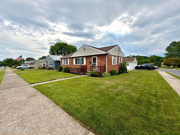 3rd image of 714 N 10th St