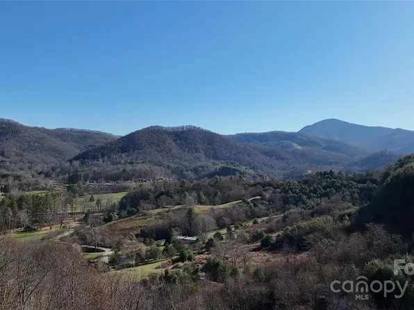 26 Hawthorne Draw Trl #26, Canton, NC 28716