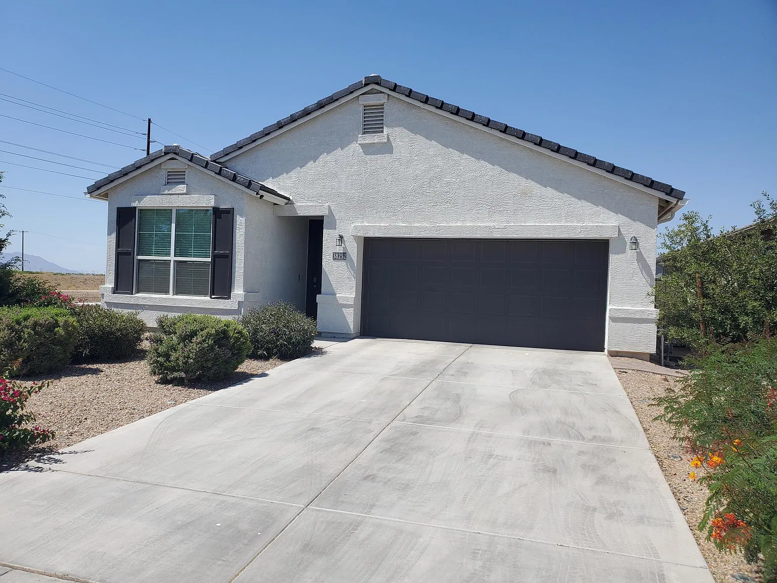 3 bed, 1592 sqft, $1,850 — Photo 2