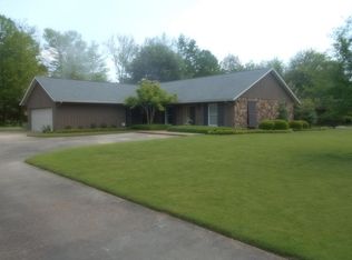 1940 McClain St, Greenville, MS 38701