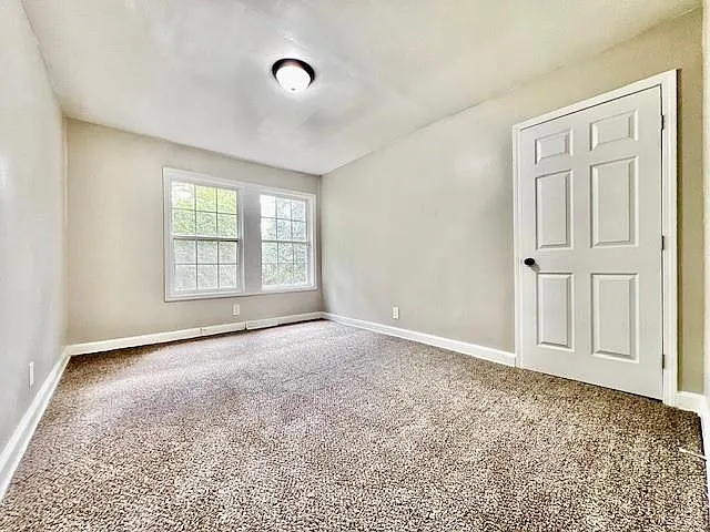 511 Emily Pl NW — Photo 8