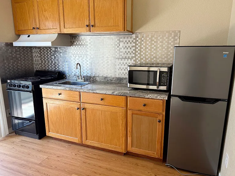 8447 Heritage Hill Dr — Photo 4