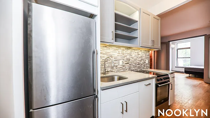 Rented by Nooklyn NYC LLC | media 17