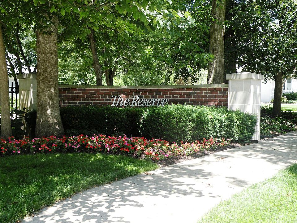 1st image of 2825 Parkwood Ln
