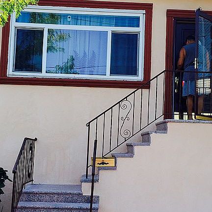 5th image of 2346 Turnbull Ave