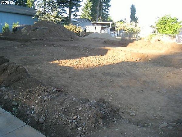 1st image of 2818 NE 96th Ave