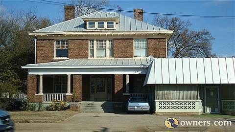 2nd image of 800 Pendleton St