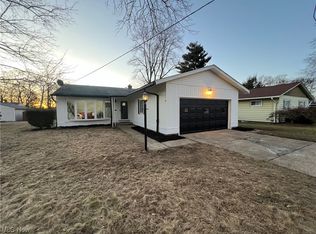 3696 W 230th St, North Olmsted, OH