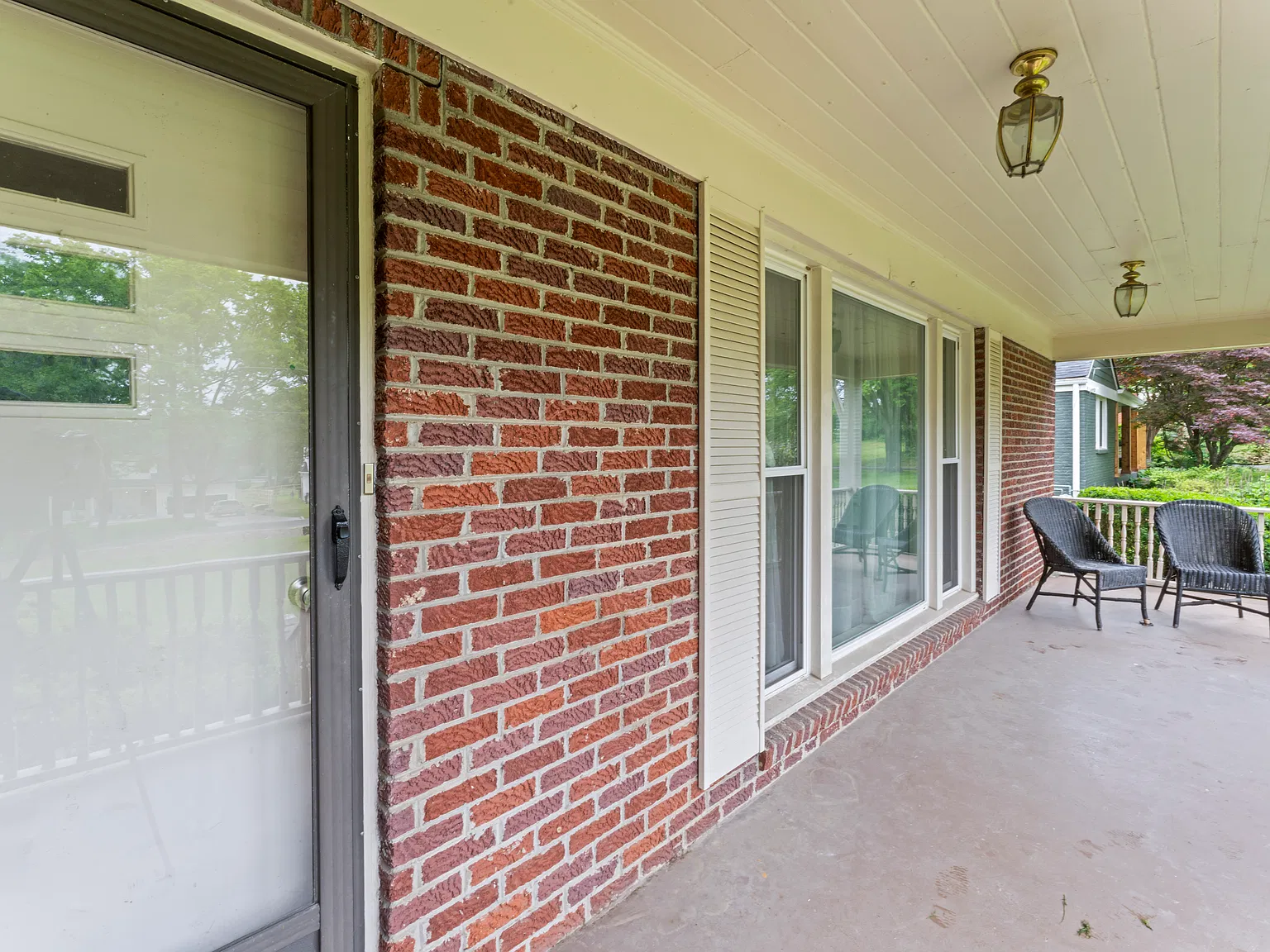 3 bed, 1920 sqft, $2,500 — Photo 3