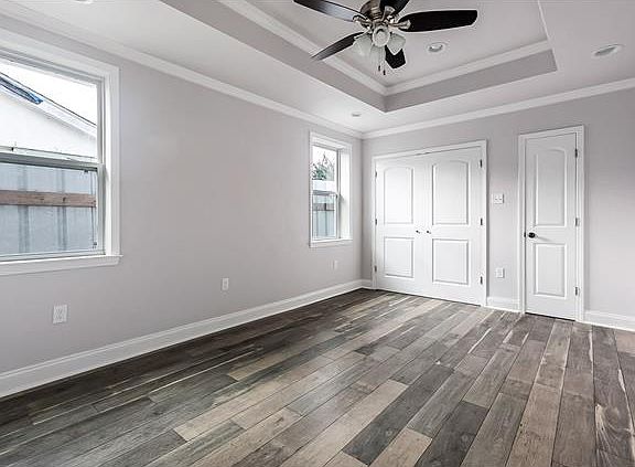 5th image of 3024 Lloyds Ave