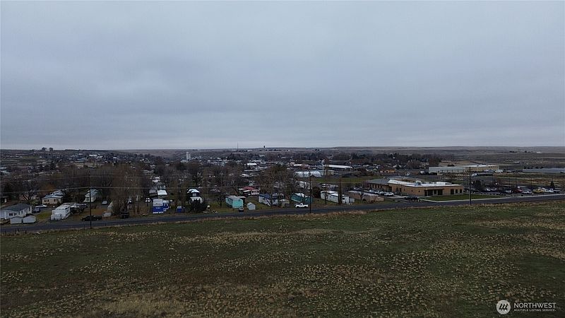 4th image of 219 W Juniper Road