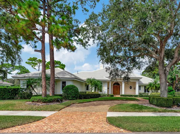 8096 SE Golfhouse Drive, Hobe Sound, FL 33455