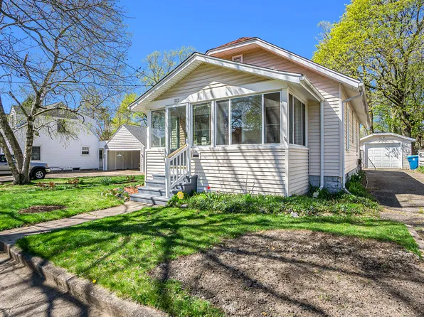 222 Garland St, Kalamazoo, MI 49001