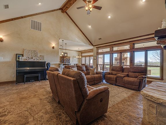 4th image of 173 White Dove Cir