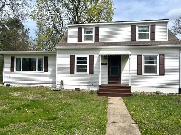 2394 Wallace Dr, Jackson, MI 49203