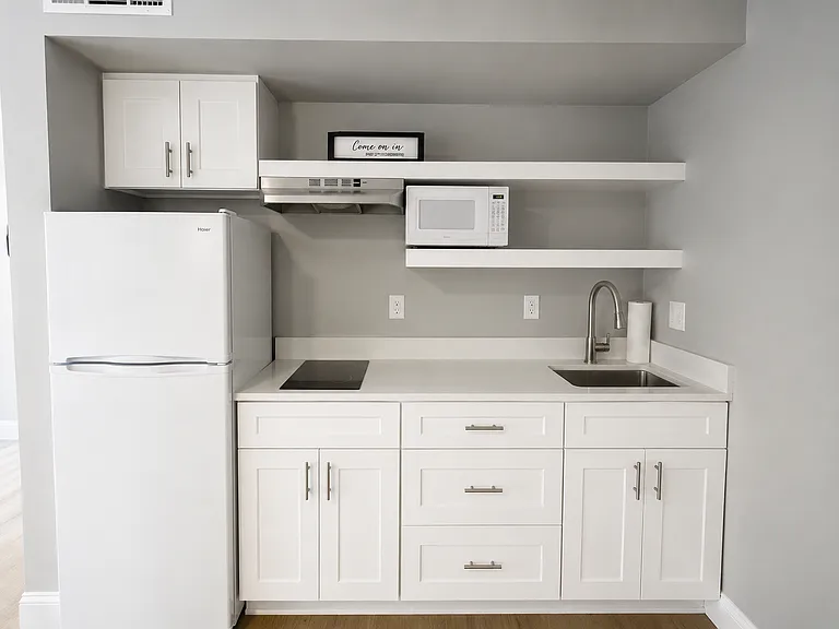 6425 Southpoint Dr #1 — Photo 2