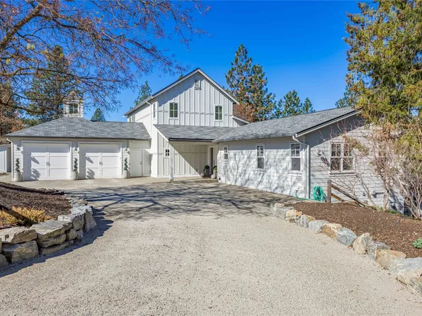 2376 Saucier Rd, Kelowna, BC V1W 4B8