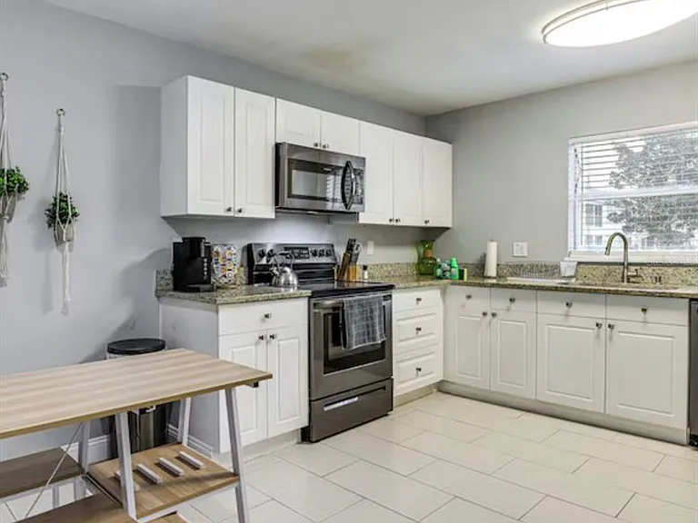 2704 Club Cortile Cir — Photo 4
