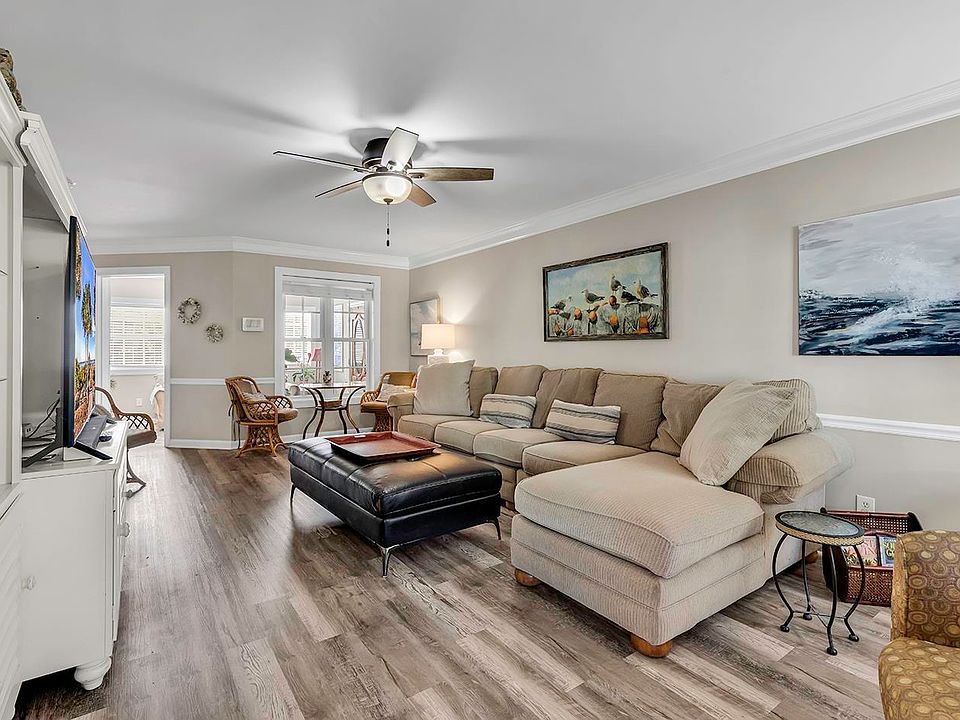 【中古】 キラキラ☆スウィートホーム 407 15th Ave. S, North Myrtle Beach, SC 29582 | Zillow