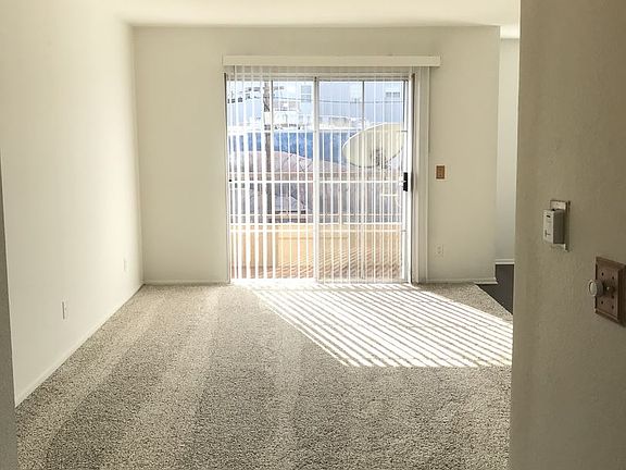 5th image of 498 W 13th St APT 103