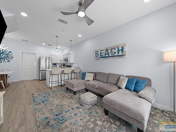 4th image of 5100 Laguna Blvd #4