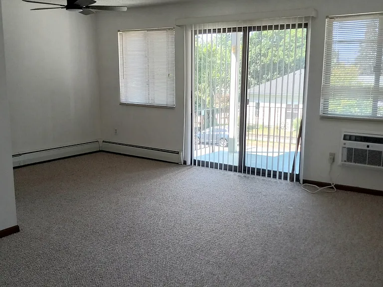 701 E 6th Ave #103 — Photo 3