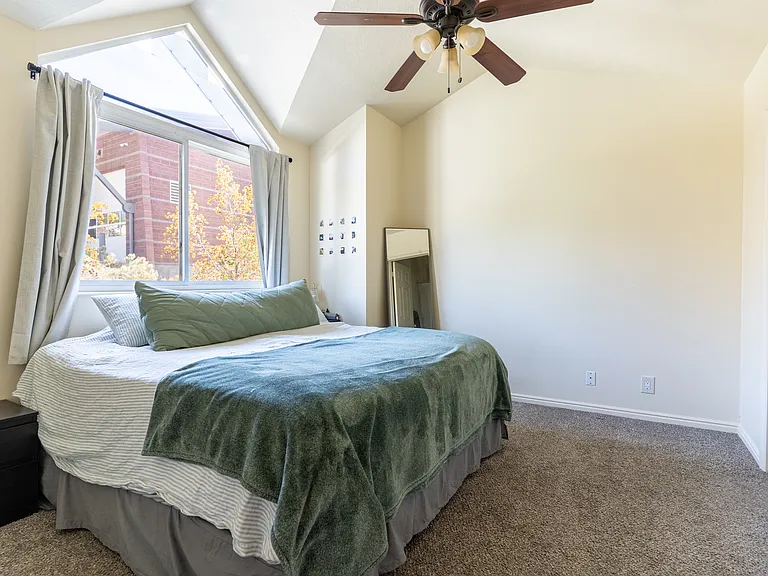 426 N Orchard Dr #17 — Photo 9