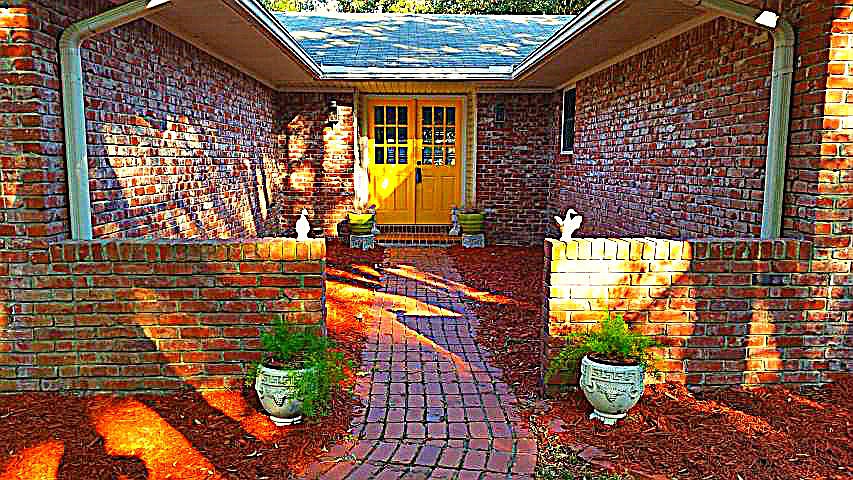 1st image of 8 Bay Cove Ln