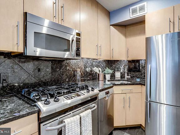 4th image of 1200 N Nash St APT 204