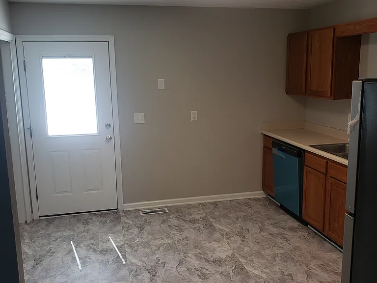 Unit 6 - Kitchen with new stainless appliances