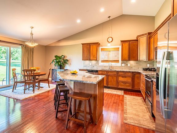 4th image of 2289 Wedgewood Dr