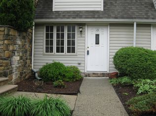 13 Wren Ct, Berkeley Heights, NJ 07922