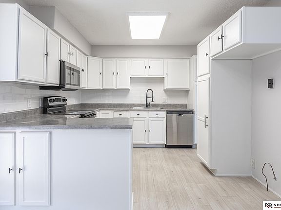 5th image of 845 N 2nd St