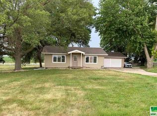 513 N Oak St, Inwood, IA 51240